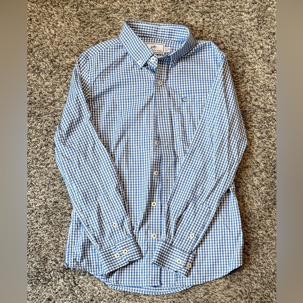 EUC Boys Southern Tide Coastal Button Down, Size M (8-10), light blue/white.